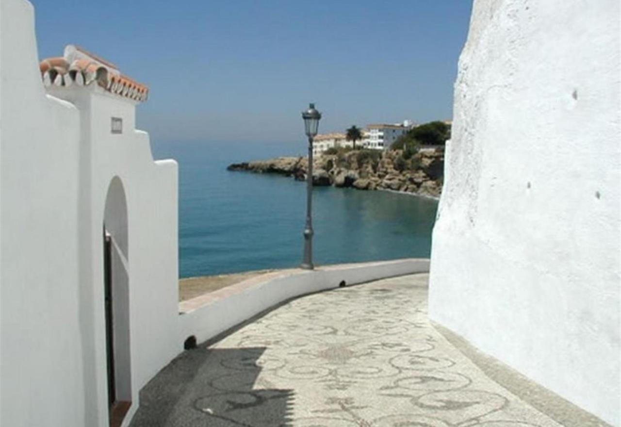 Valparaiso - Burriana Beach Nerja Zewnętrze zdjęcie